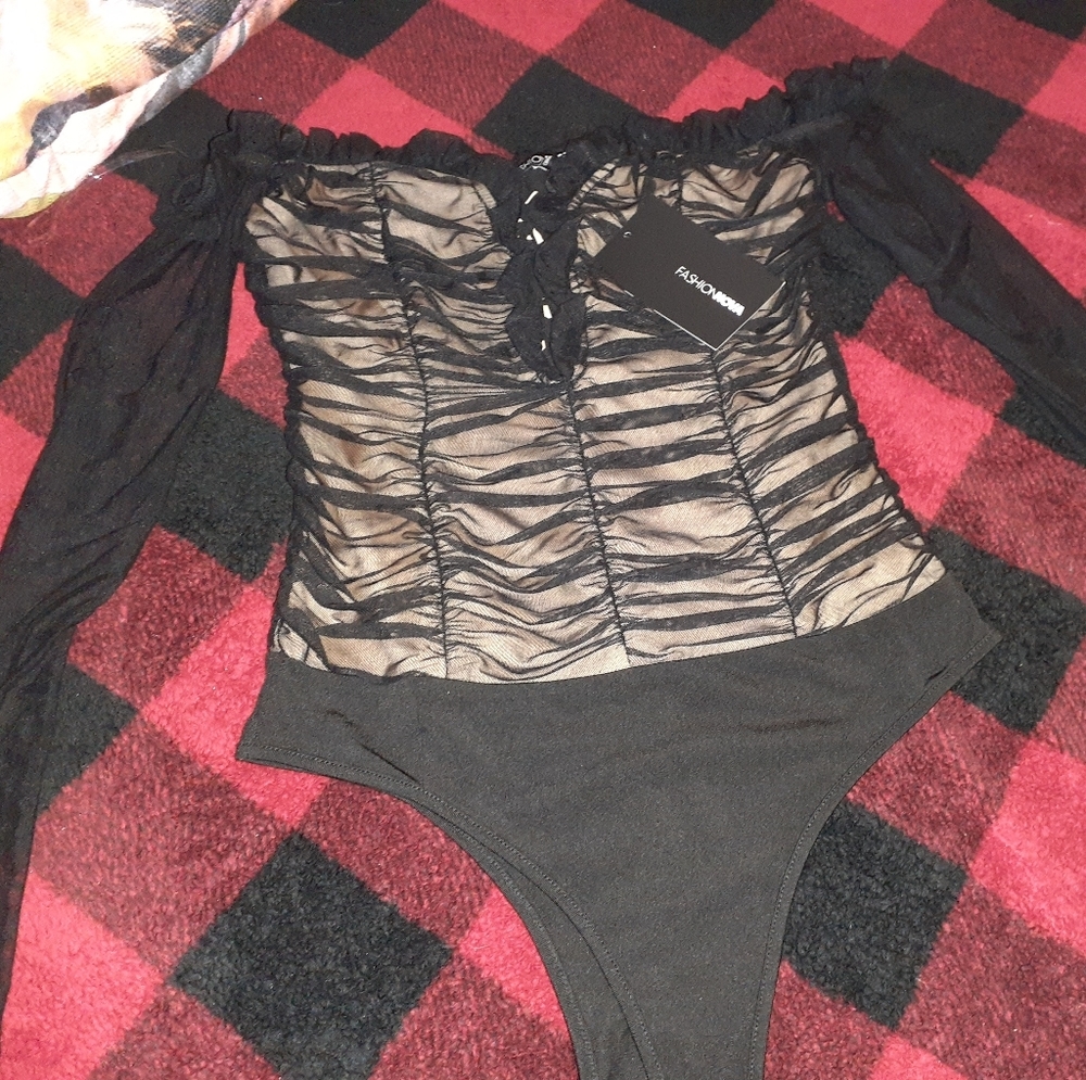 Fashion nova bodysuit